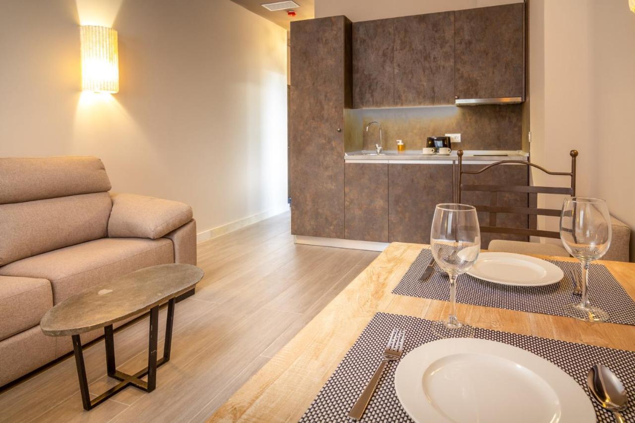 Apartamentos Sevilla Este By Qhotels Kültér fotó